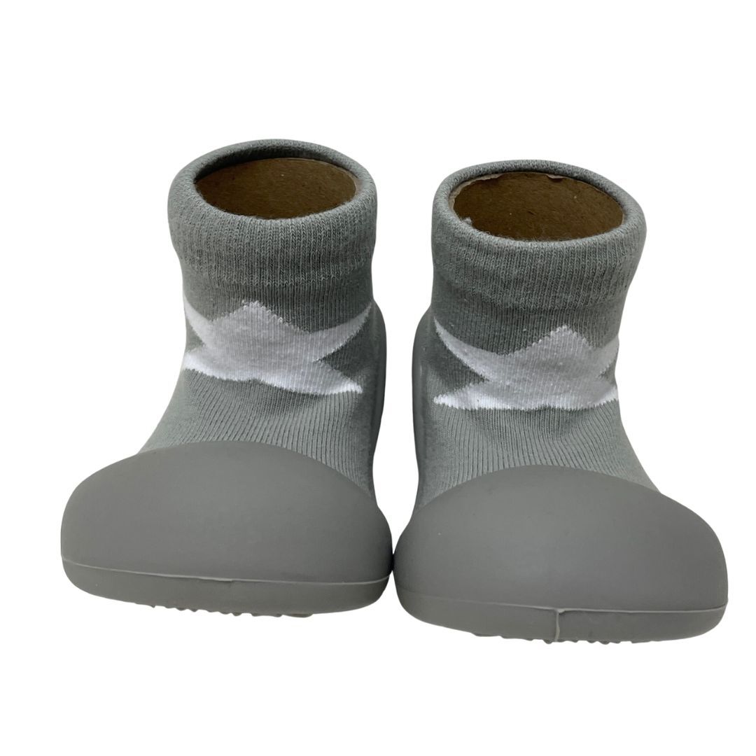 Rubber Soled Socks - Grey/White Star